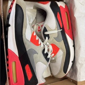 Nike Air Max 90 Classic Infrared